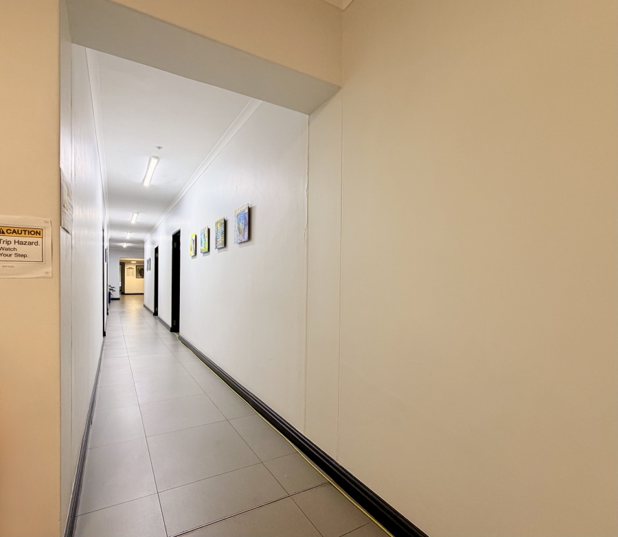 Commercial Property for Sale in Westcliff Western Cape